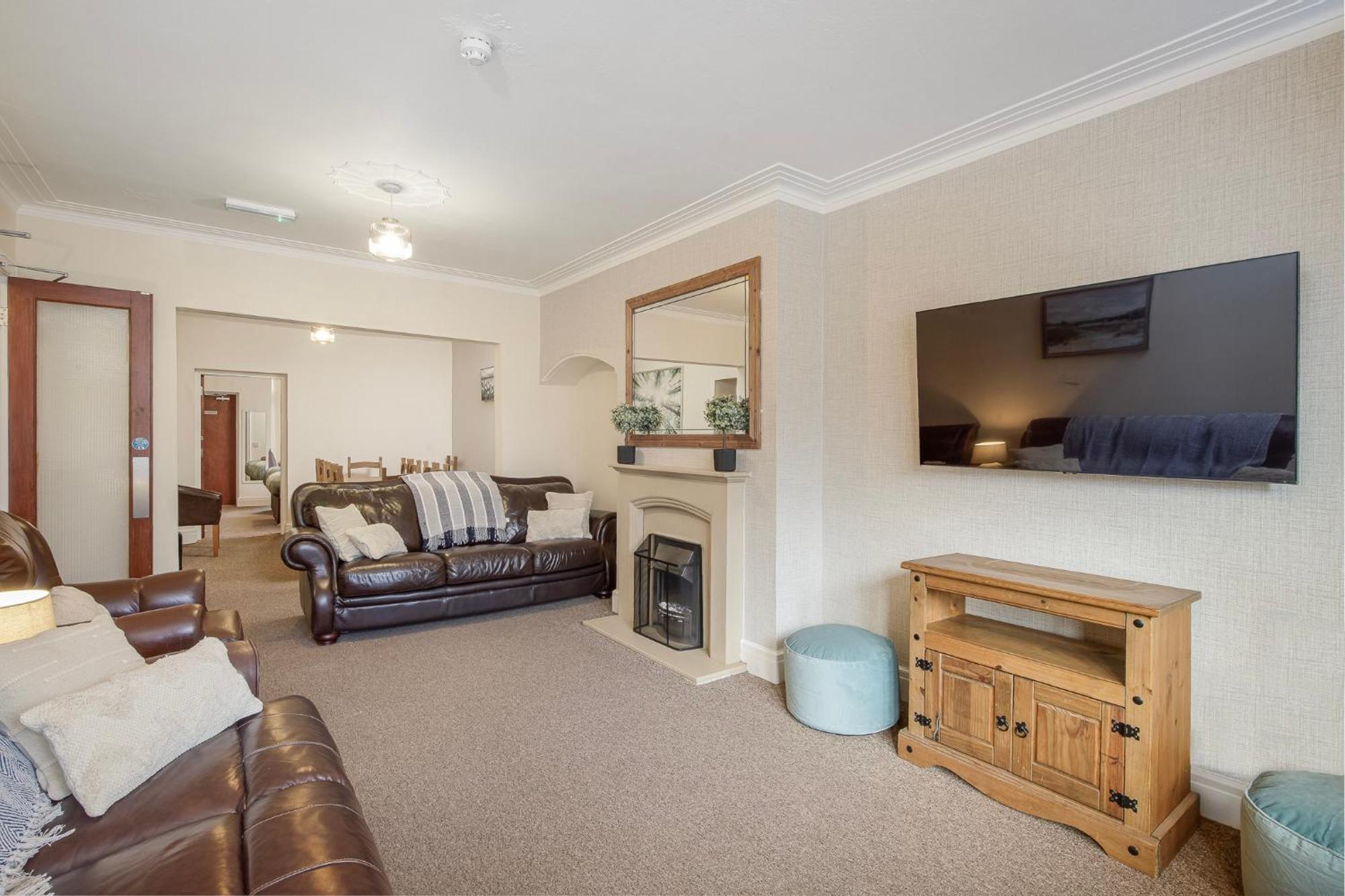 Arnside - Spacious 10-Bedroom Seaside Cottage Blackpool Esterno foto