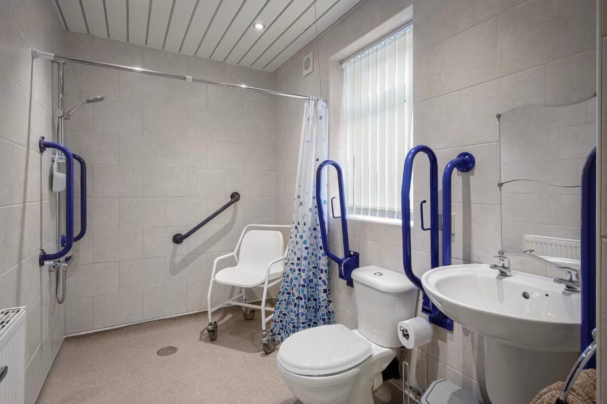 Arnside - Spacious 10-Bedroom Seaside Cottage Blackpool Esterno foto